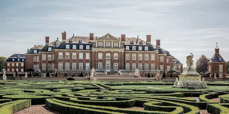 Burgen und Schlösser – Bild 1